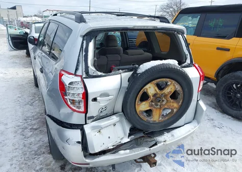 2006 Toyota Rav4 z USA, uszkodzony, nr VIN JTMBD33V466011627